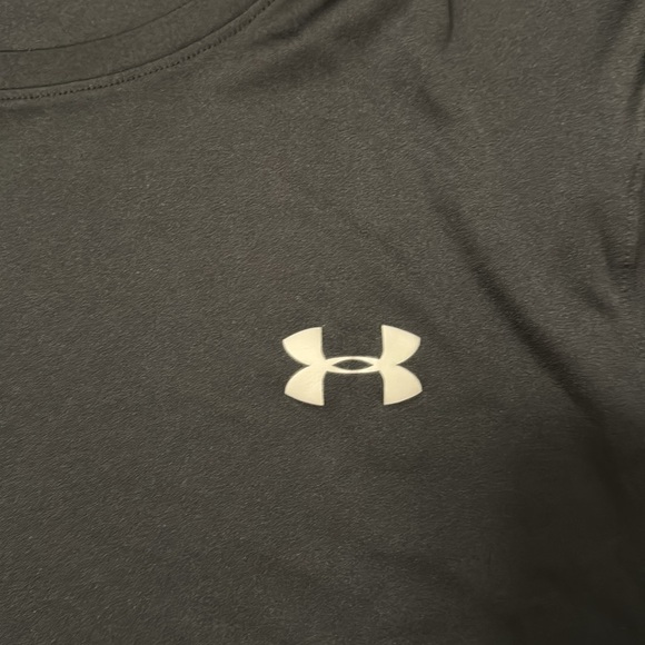 Under Amour Dri-Fit Athletic Shirt - Picture 2 of 4